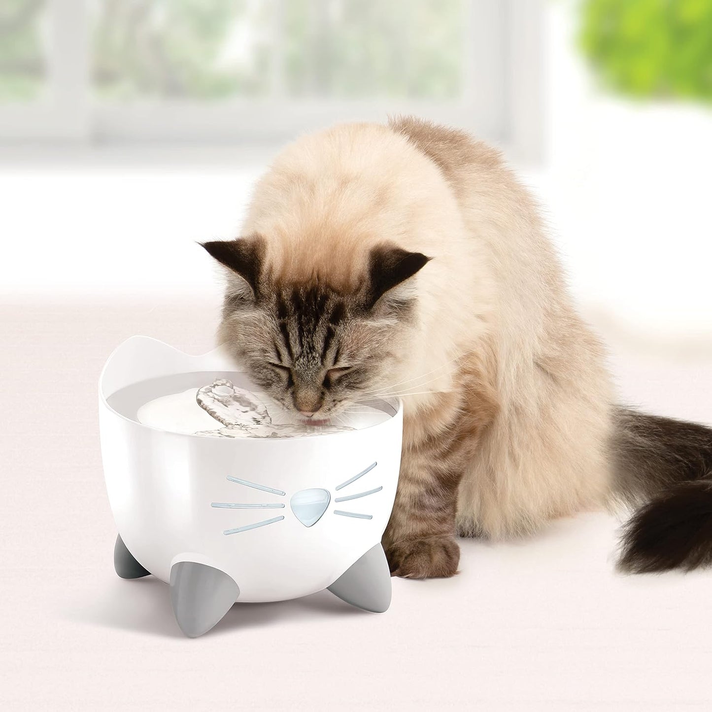 PIXI Cat Drinking Water Fountain